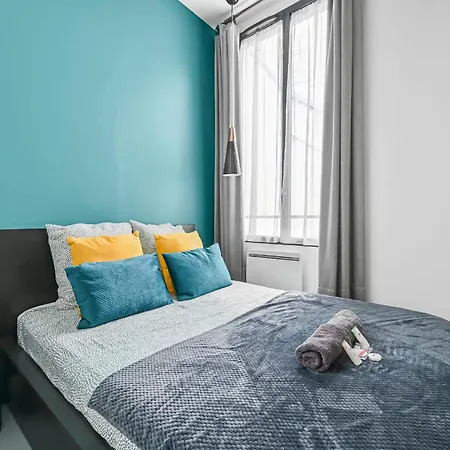 Apartmán Magnifique Renove Republique Metro 3pers Wifi *